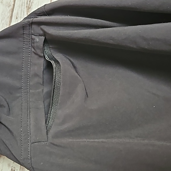 Athleta womens shorts - Picture 9 of 9